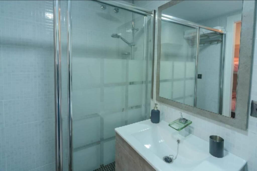 Apartamento 215. Primera Linea De Playa. Benalmádena Extérieur photo